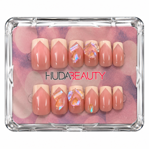 PRESS ON HUDA BEAUTY ROSA Y CRISTALES